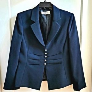2 piece Tahari dark navy skirt suit w/ 5 gunmetal stamped buttons
